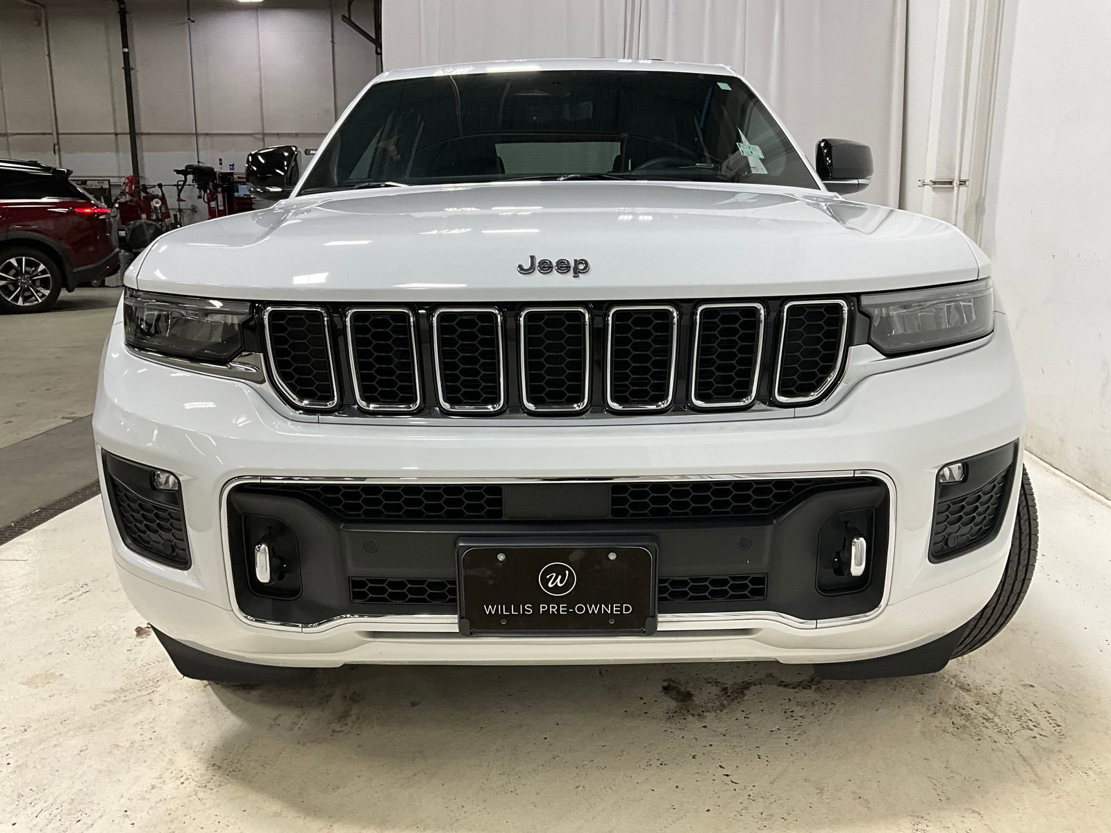 Used 2022 Jeep Grand Cherokee Overland with VIN 1C4RJHDGXN8547120 for sale in Des Moines, IA