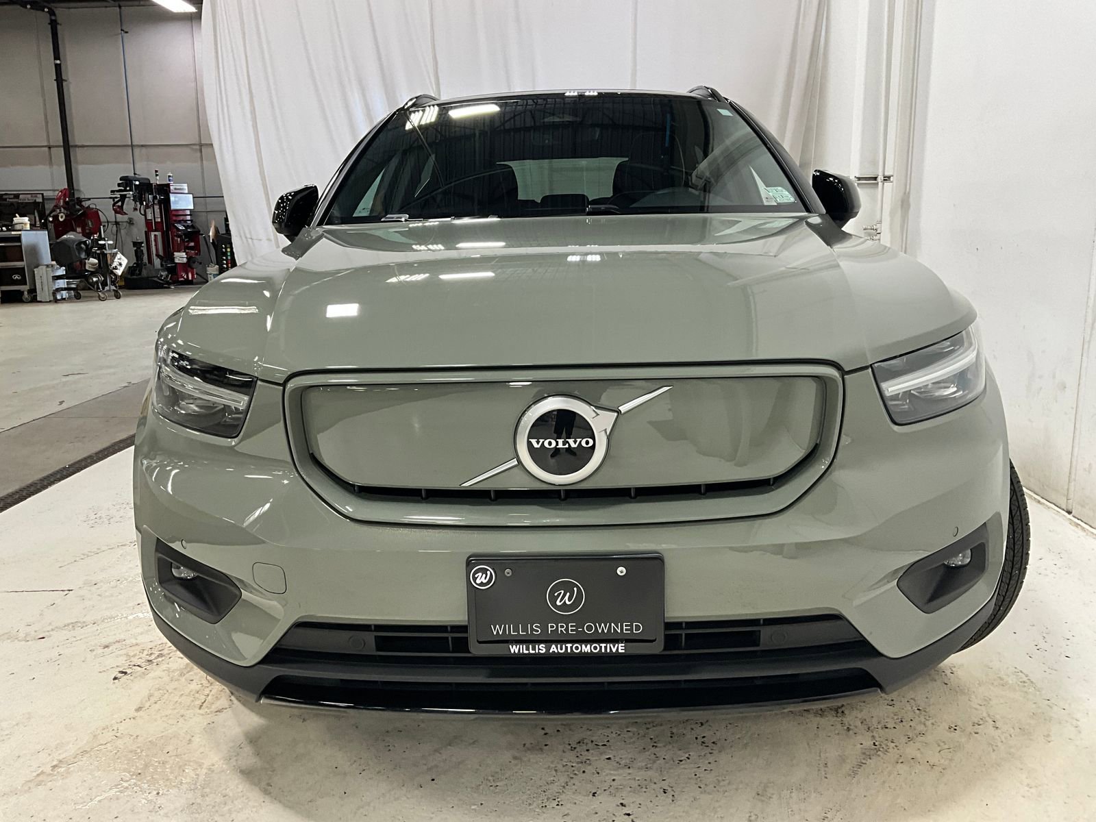 Used 2021 Volvo XC40 Recharge with VIN YV4ED3UR9M2577878 for sale in Des Moines, IA