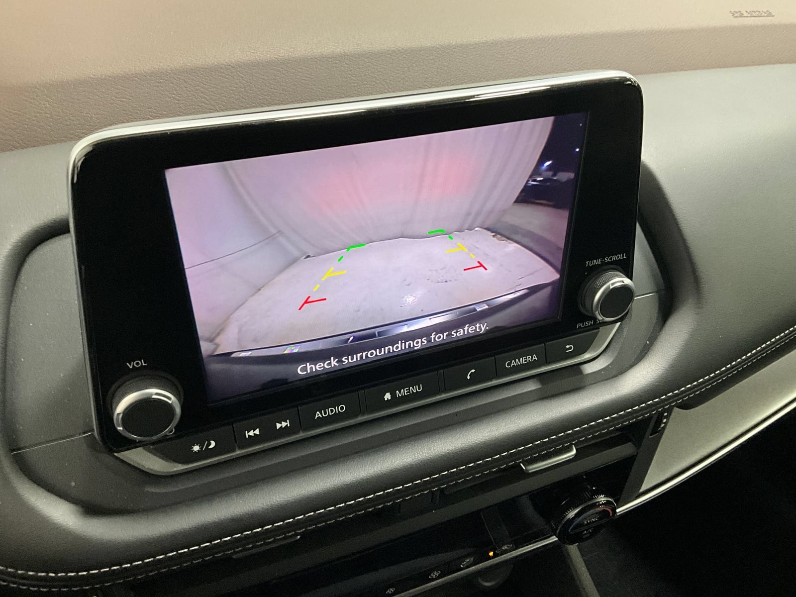 2023 Nissan Rogue SV - Photo 18