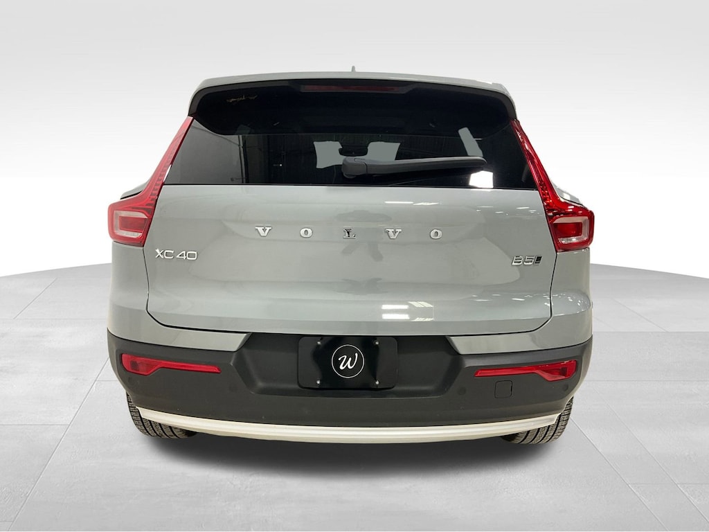 Certified 2025 Volvo XC40 B5 Plus Bright Theme SUV