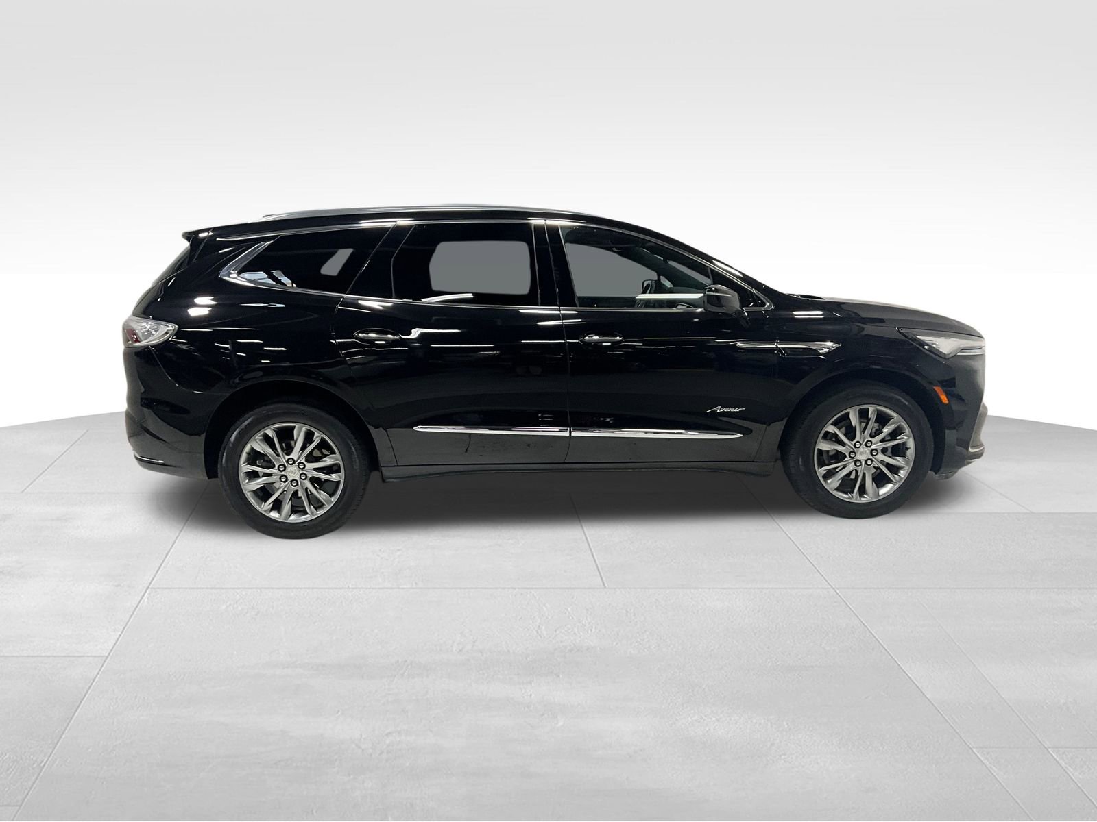 2022 Buick Enclave Avenir photo 3