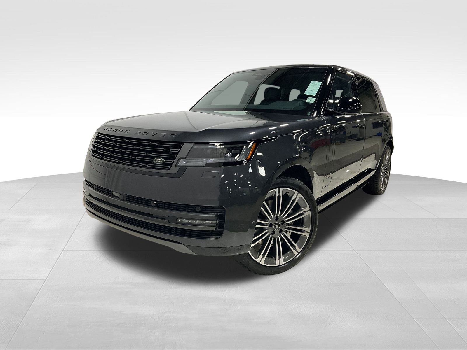 2025 Land Rover Range Rover SE's photo
