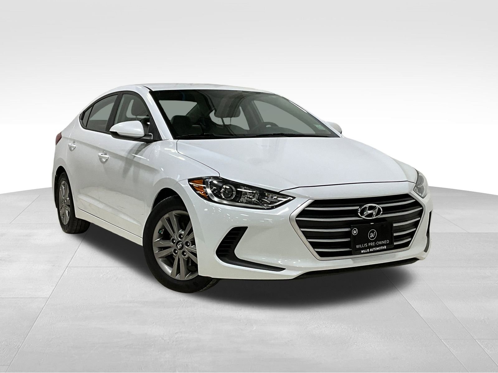 2017 Hyundai Elantra SE's photo