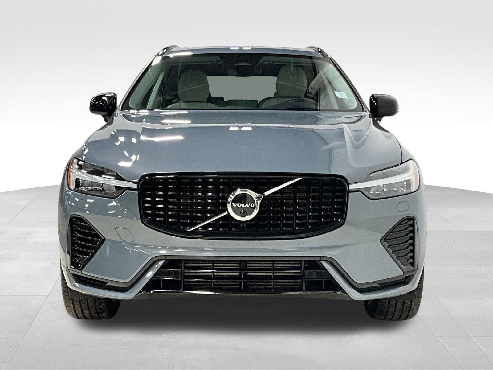 Used 2023 Volvo XC60 Ultimate with VIN YV4H60DX0P1295384 for sale in Des Moines, IA