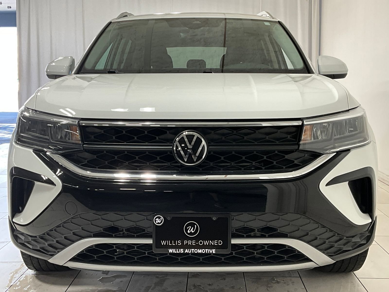 Used 2023 Volkswagen Taos SE with VIN 3VVYX7B20PM342398 for sale in Des Moines, IA