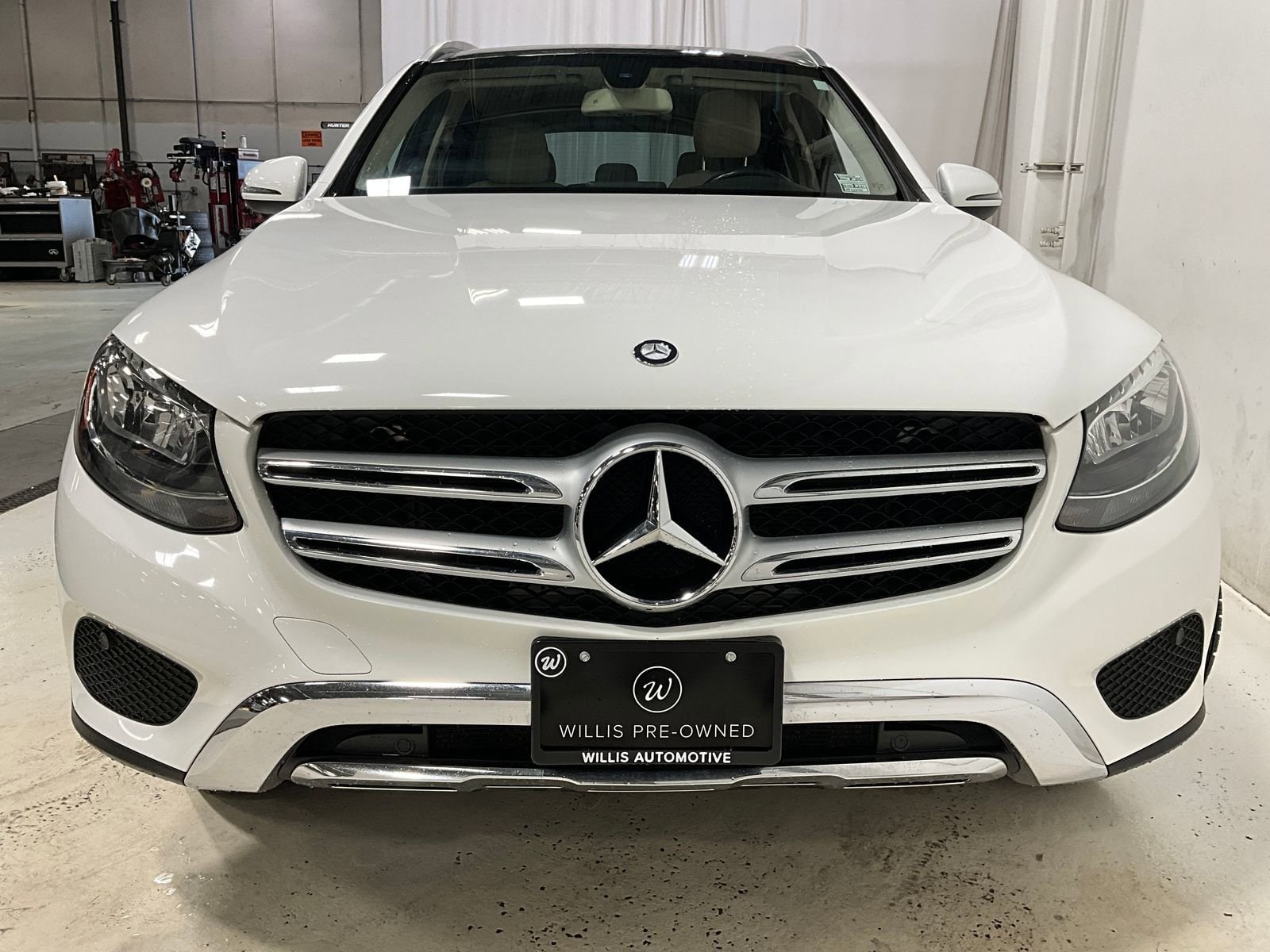 Used 2017 Mercedes-Benz GLC GLC300 with VIN WDC0G4KB2HF118474 for sale in Des Moines, IA