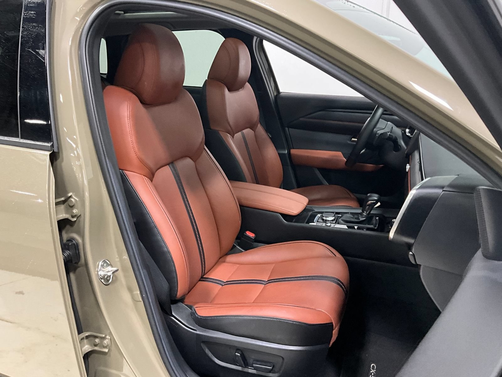 2025 Mazda CX-50 Premium - Photo 8