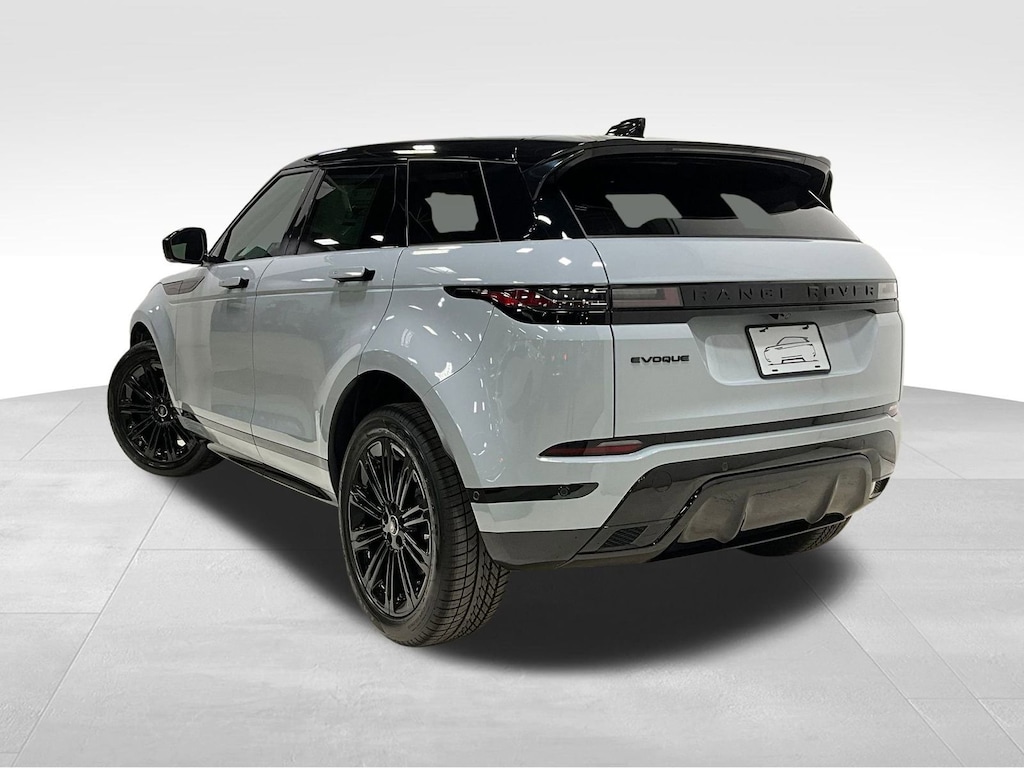 Used 2026 Land Rover Range Rover Evoque Dynamic SE SUV