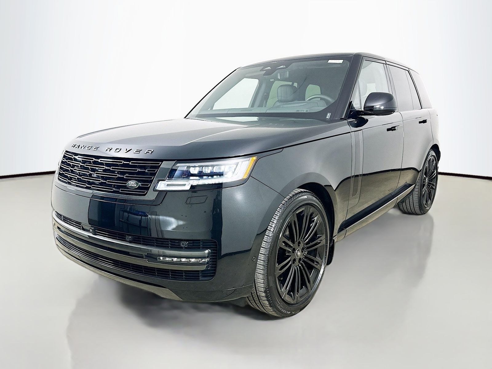 2025 Land Rover Range Rover 3.0 SE SWB's photo
