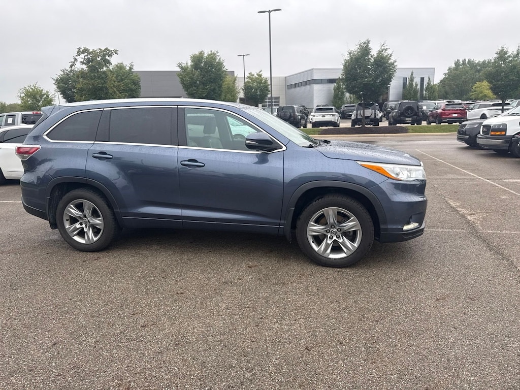 Used 2016 Toyota Highlander Limited SUV