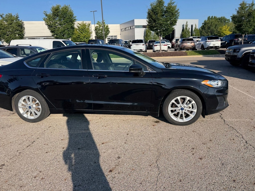 Used 2019 Ford Fusion SE Sedan