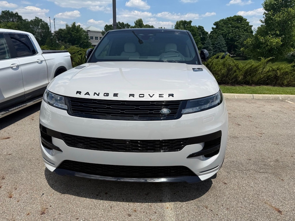 Used 2026 Land Rover Range Rover Sport Plug-in Hybrid Dynamic SE SUV