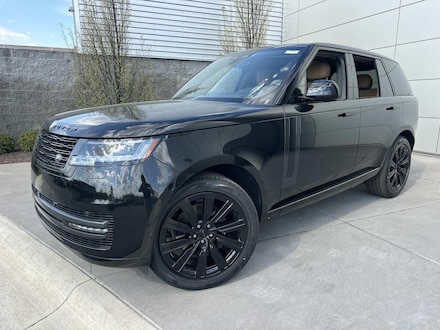 2026 Land Rover Range Rover SE SUV
