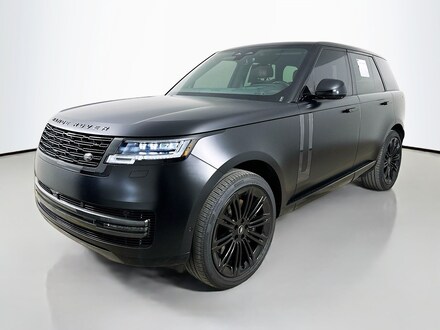 2025 Land Rover Range Rover SE SUV