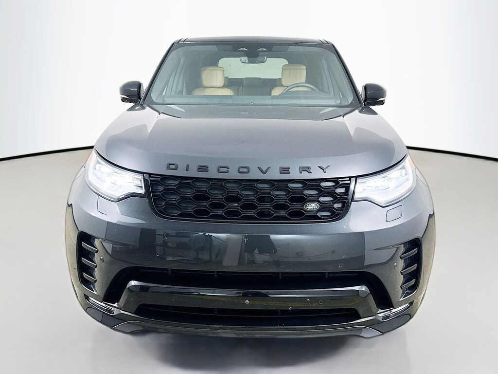 Used 2025 Land Rover Discovery Dynamic SE SUV