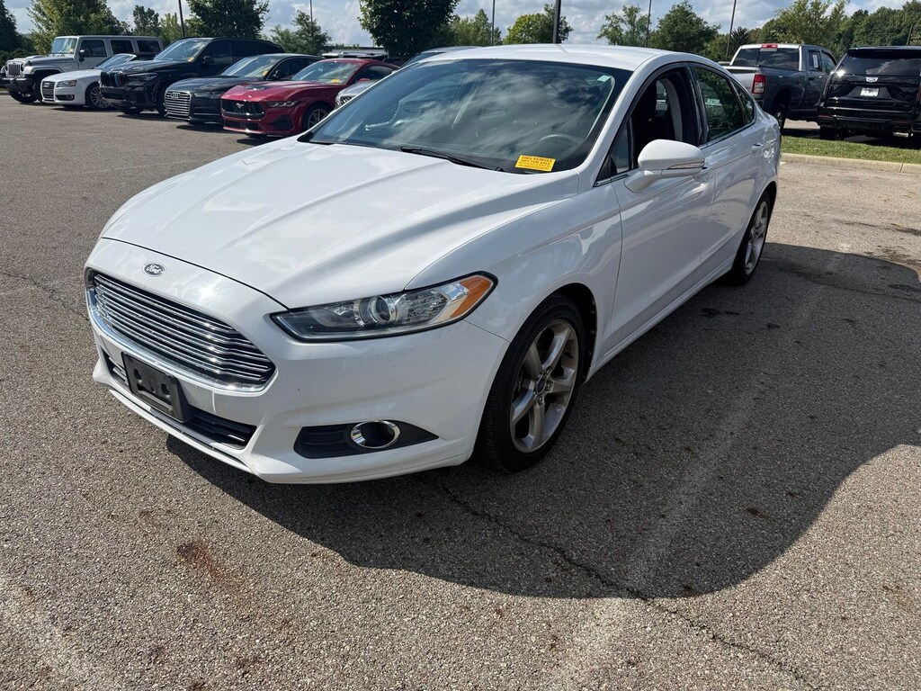 Used 2013 Ford Fusion SE Sedan