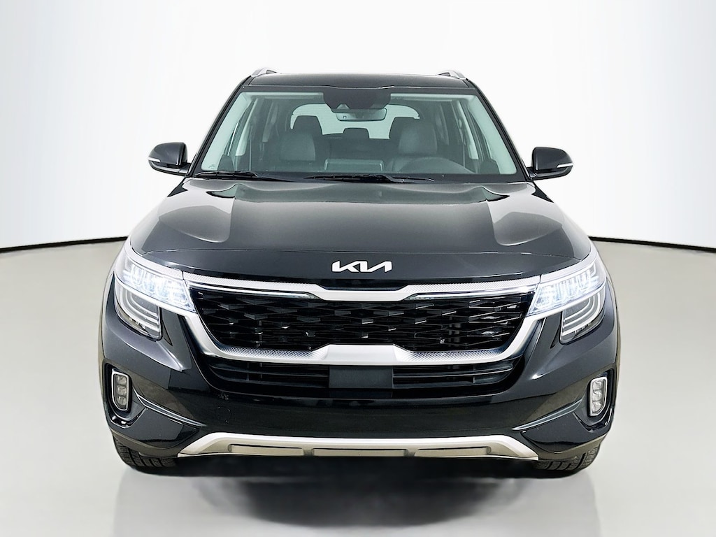 Used 2023 Kia Seltos SX SUV