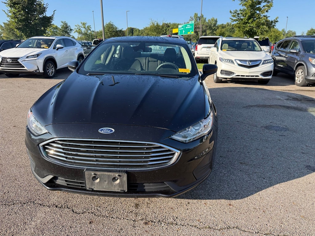 Used 2019 Ford Fusion SE Sedan