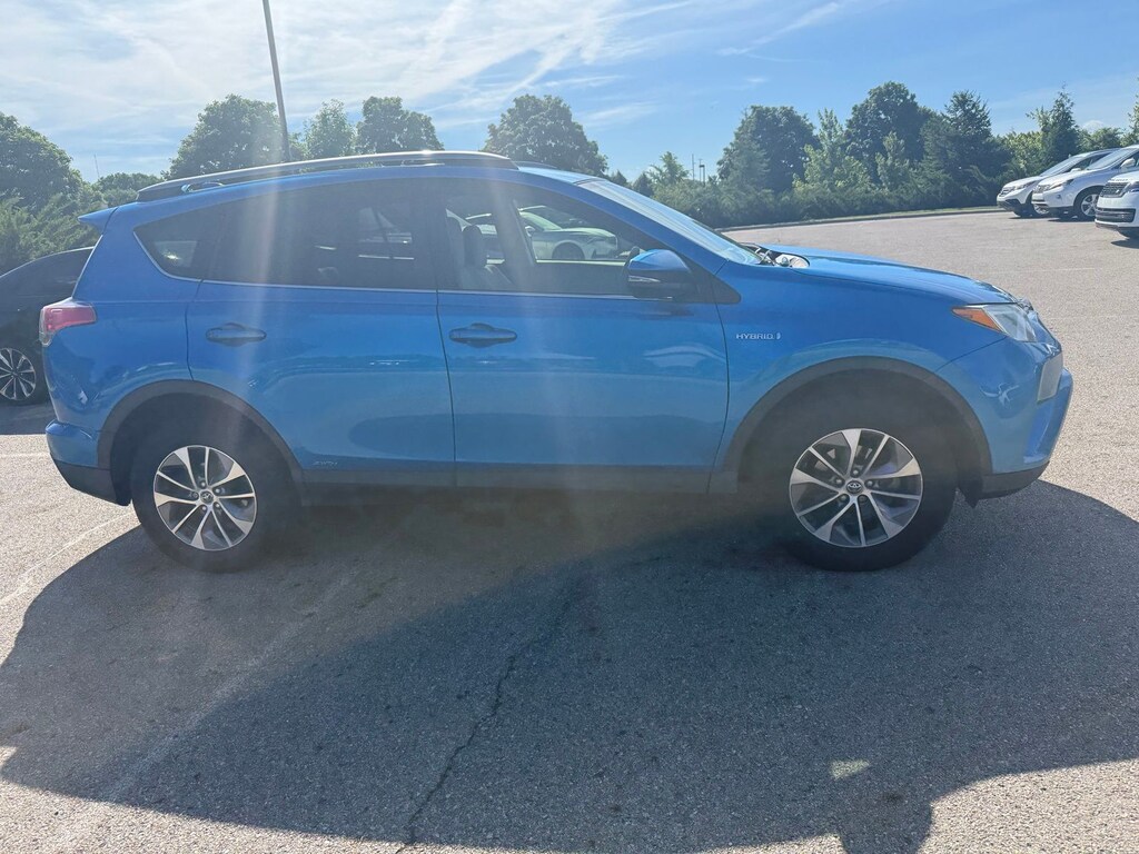 Used 2018 Toyota RAV4 Hybrid LE SUV