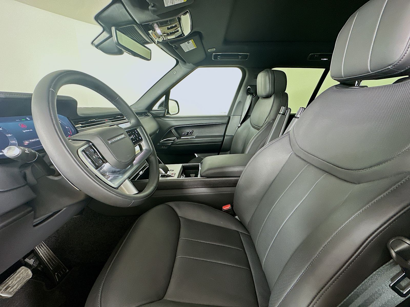 2025 Land Rover Range Rover SE - Photo 30