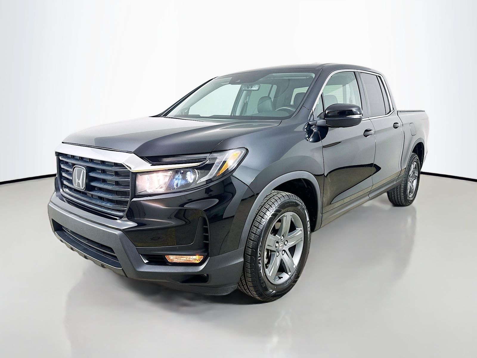 2023 Honda Ridgeline RTL AWD's photo