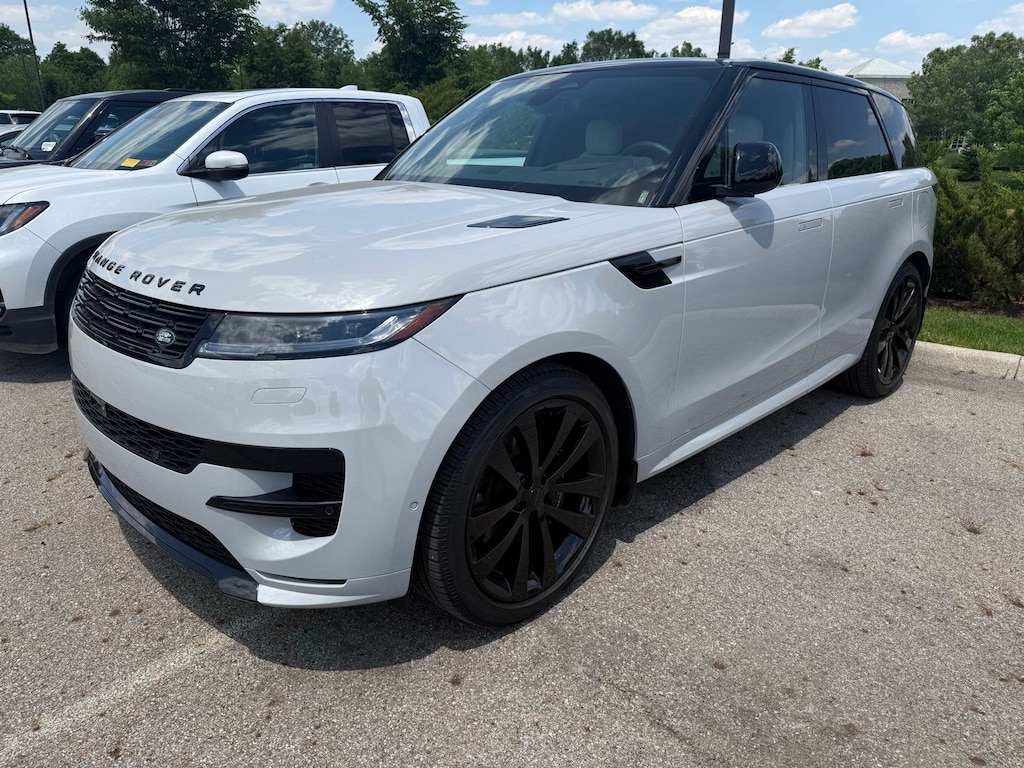 Used 2026 Land Rover Range Rover Sport Plug-in Hybrid Dynamic SE SUV