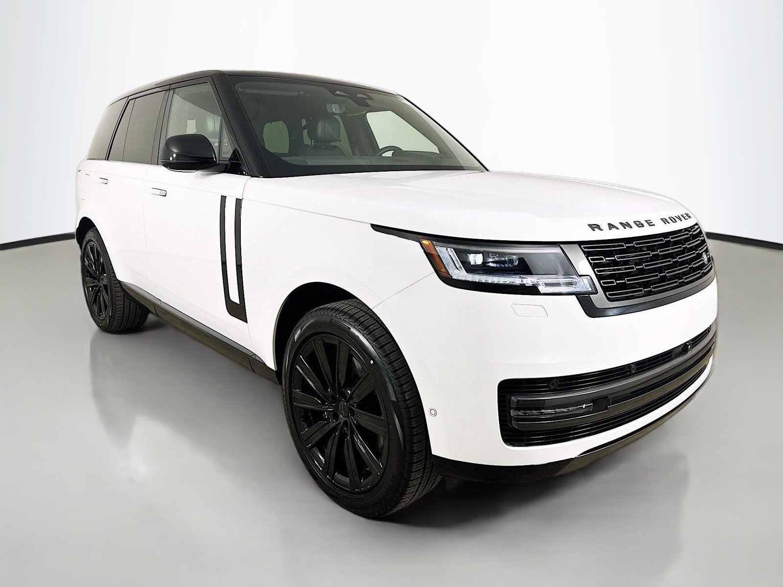 2026 Land Rover Range Rover SE SUV