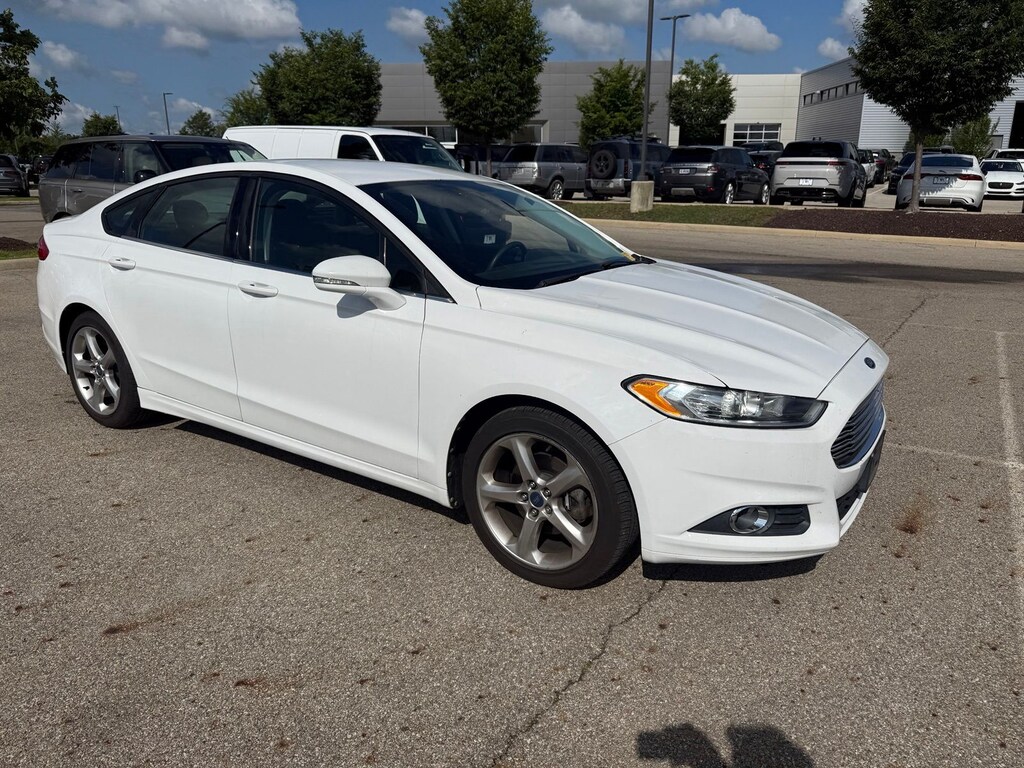 Used 2013 Ford Fusion SE Sedan