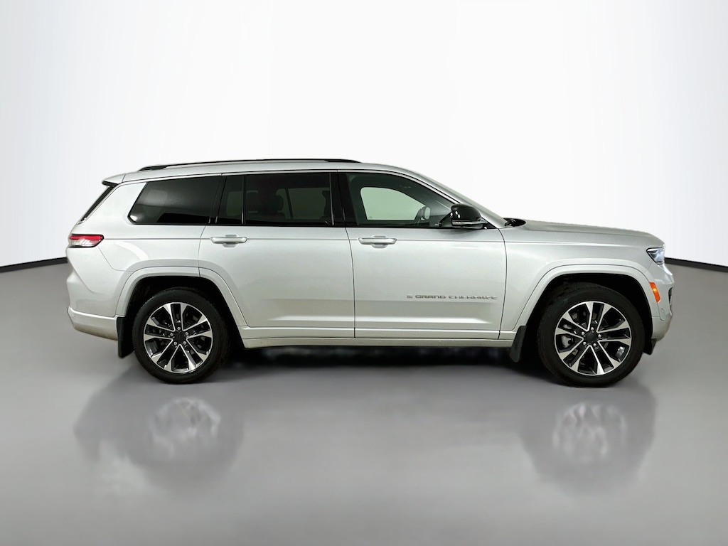 Used 2023 Jeep Grand Cherokee L Overland SUV