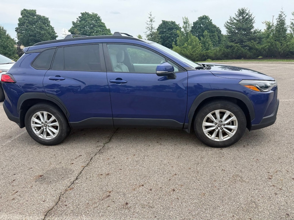 Used 2022 Toyota Corolla Cross LE SUV