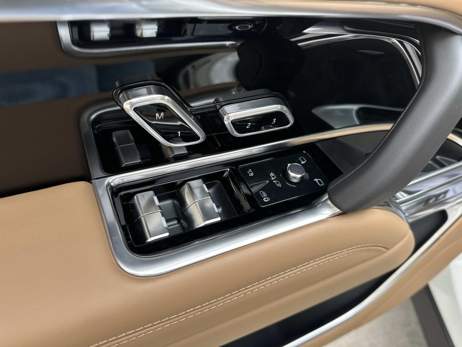 2026 Land Rover Range Rover SE - Photo 10
