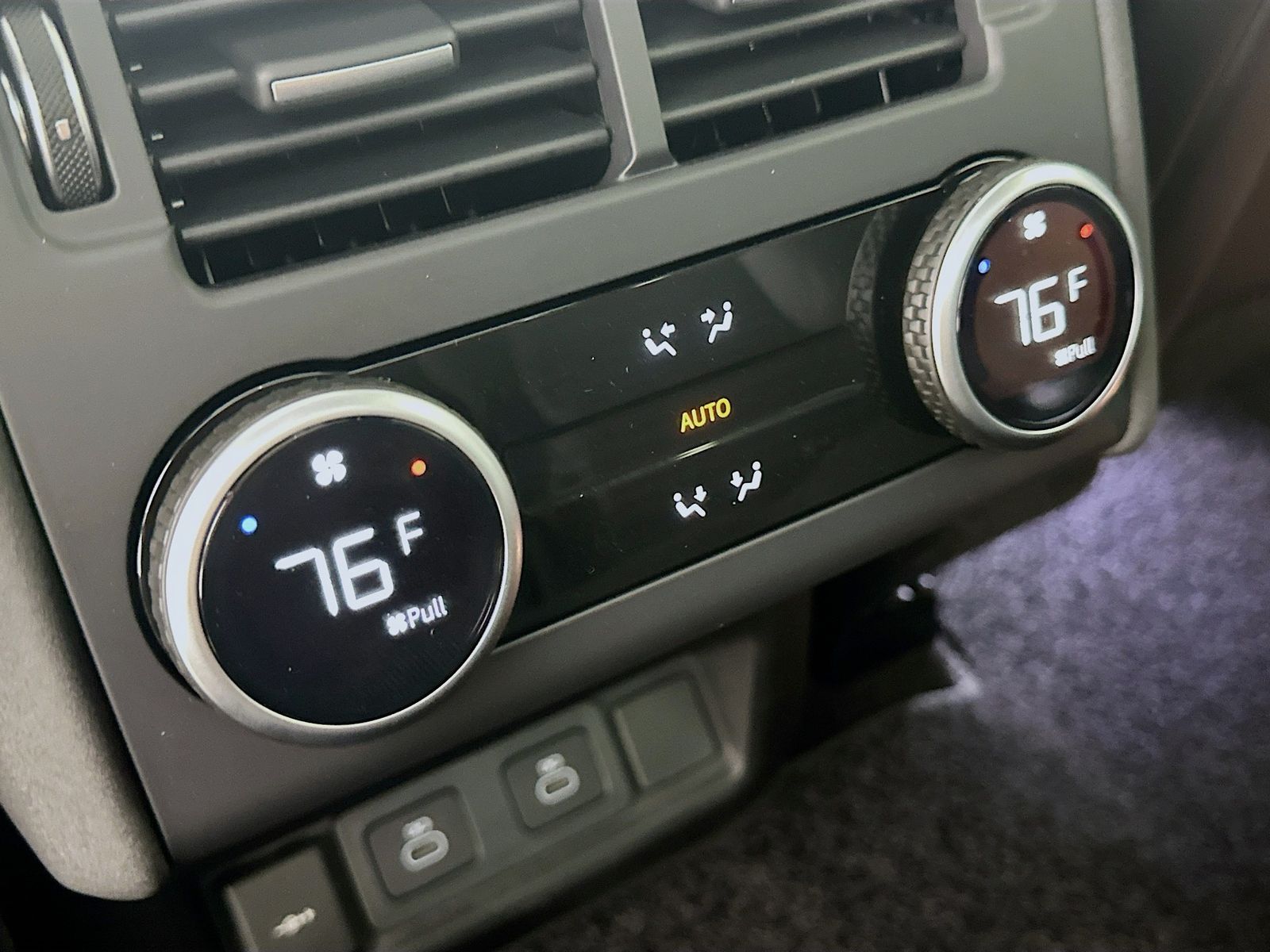 2025 Land Rover Discovery S - Photo 39