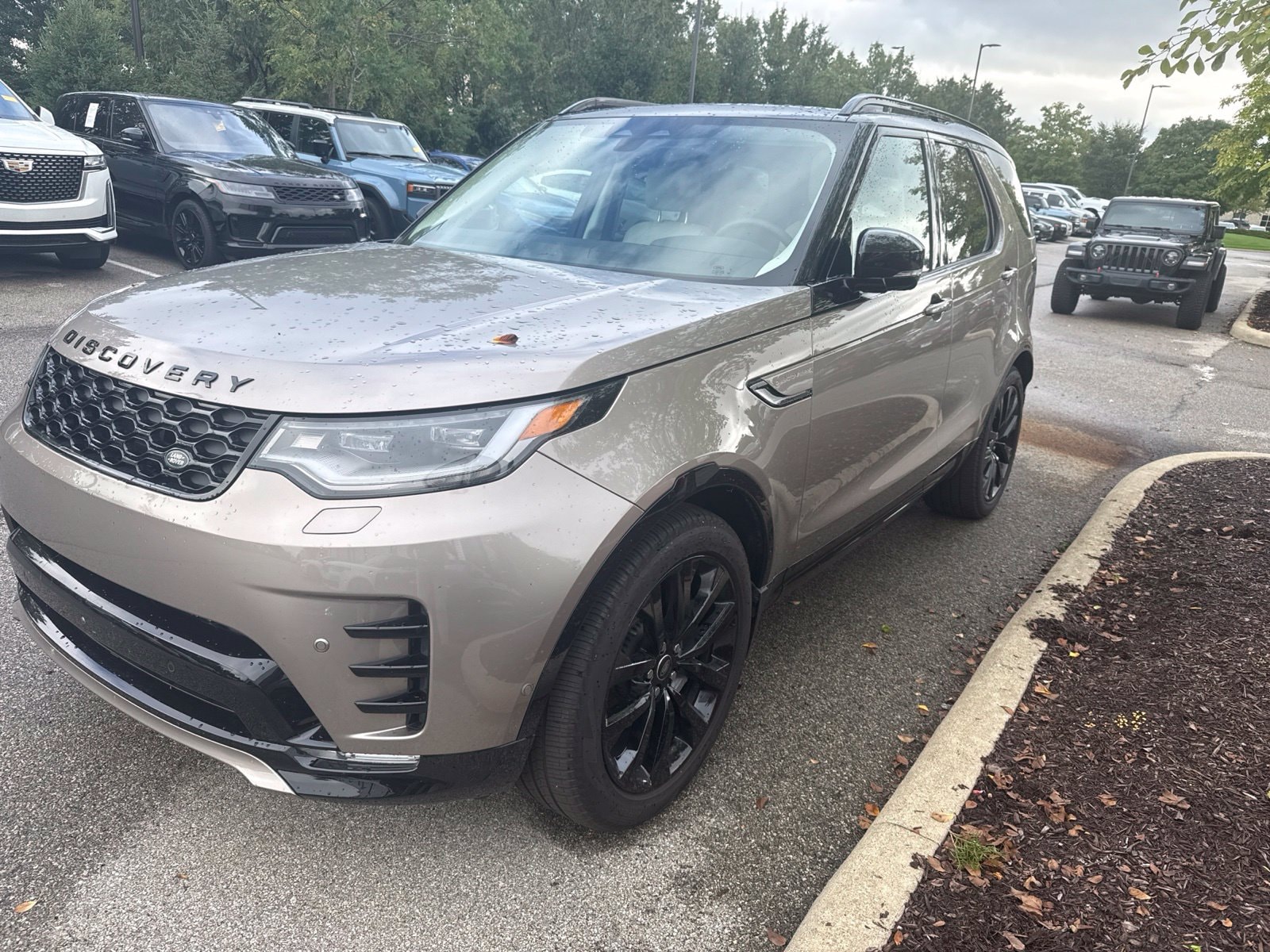 2026 Land Rover Discovery