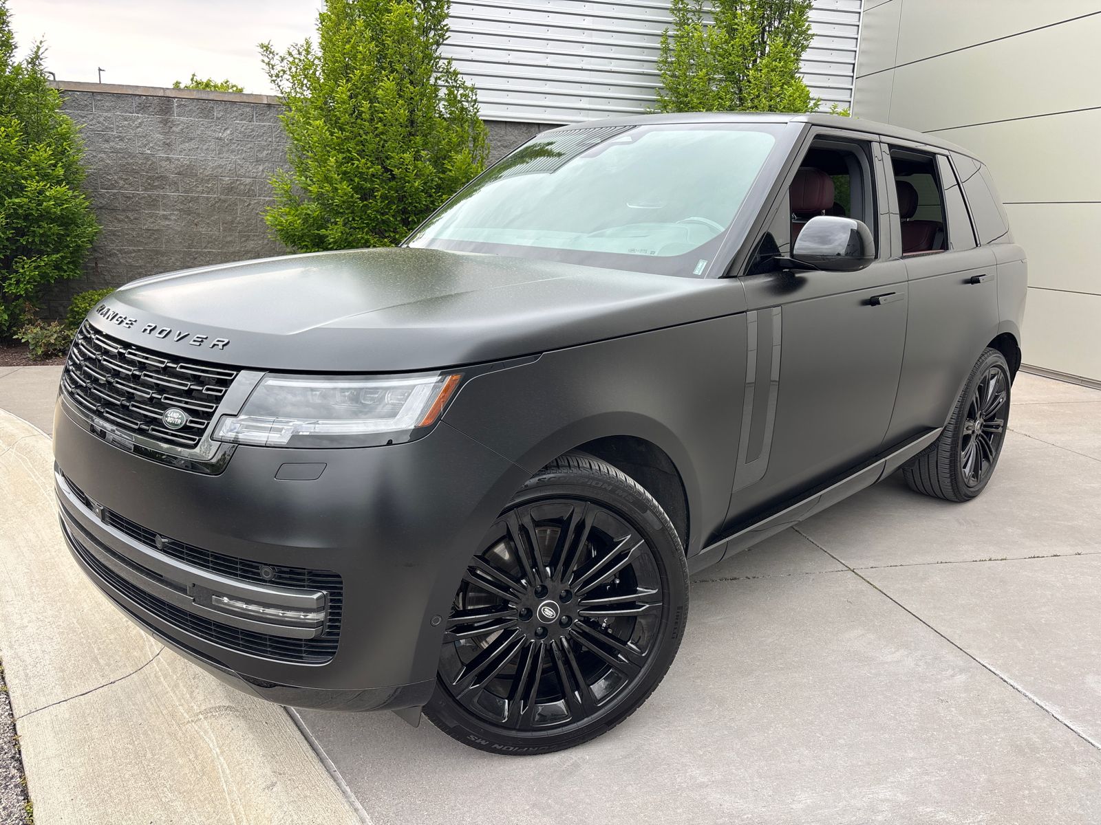 2025 Land Rover Range Rover 4.4 SE SWB's photo