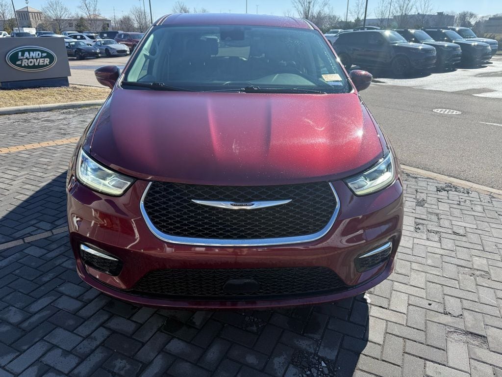 Used 2022 Chrysler Pacifica Hybrid Touring L Minivan/Van