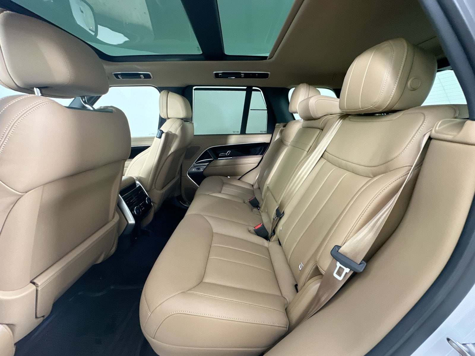 2026 Land Rover Range Rover SE - Photo 38