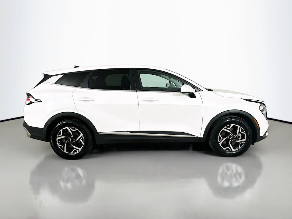 Used 2023 Kia Sportage LX SUV