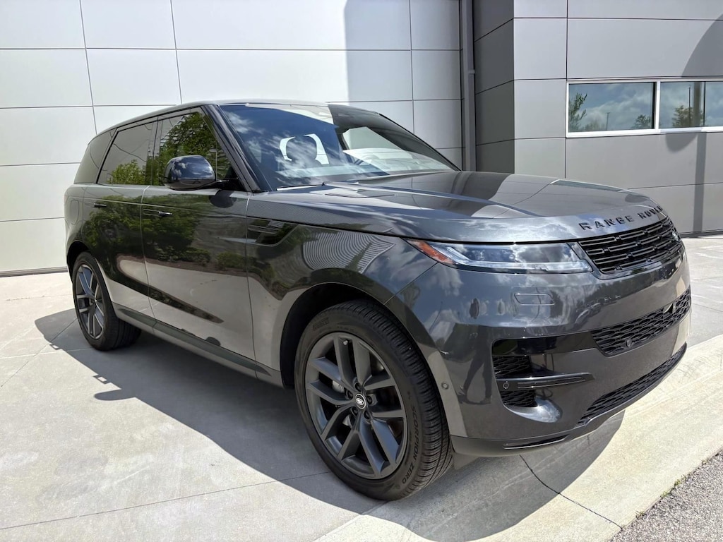 Used 2025 Land Rover Range Rover Sport SE SUV