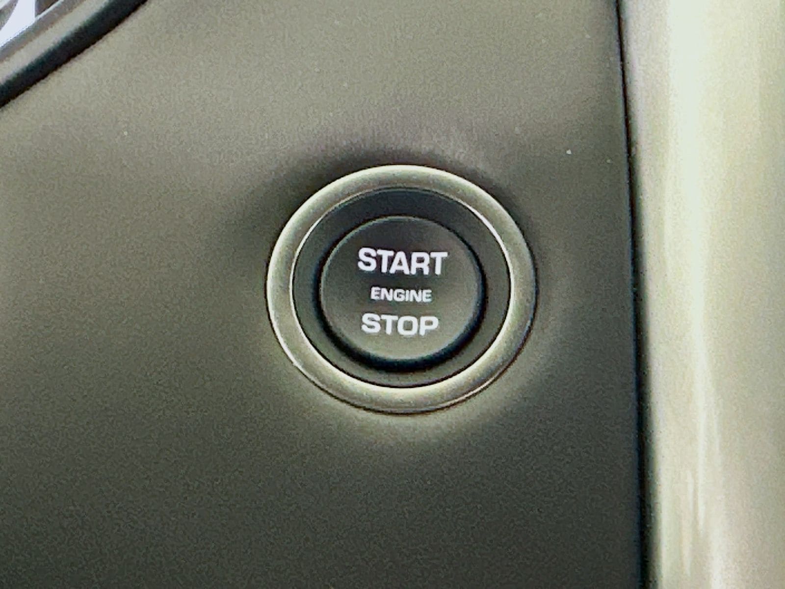 2025 Land Rover Discovery Metropolitan Edition - Photo 25