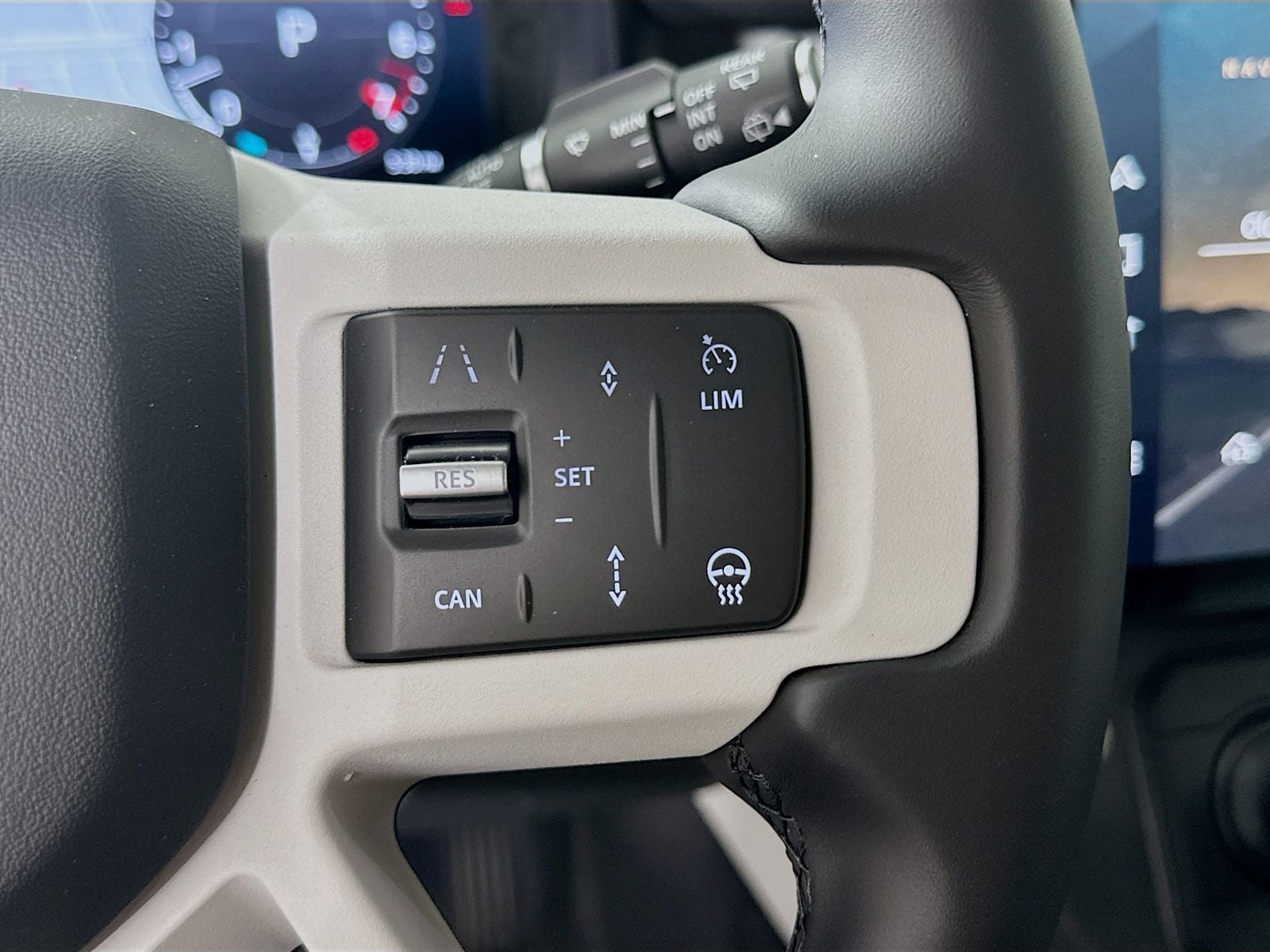 2026 Land Rover Defender S - Photo 20