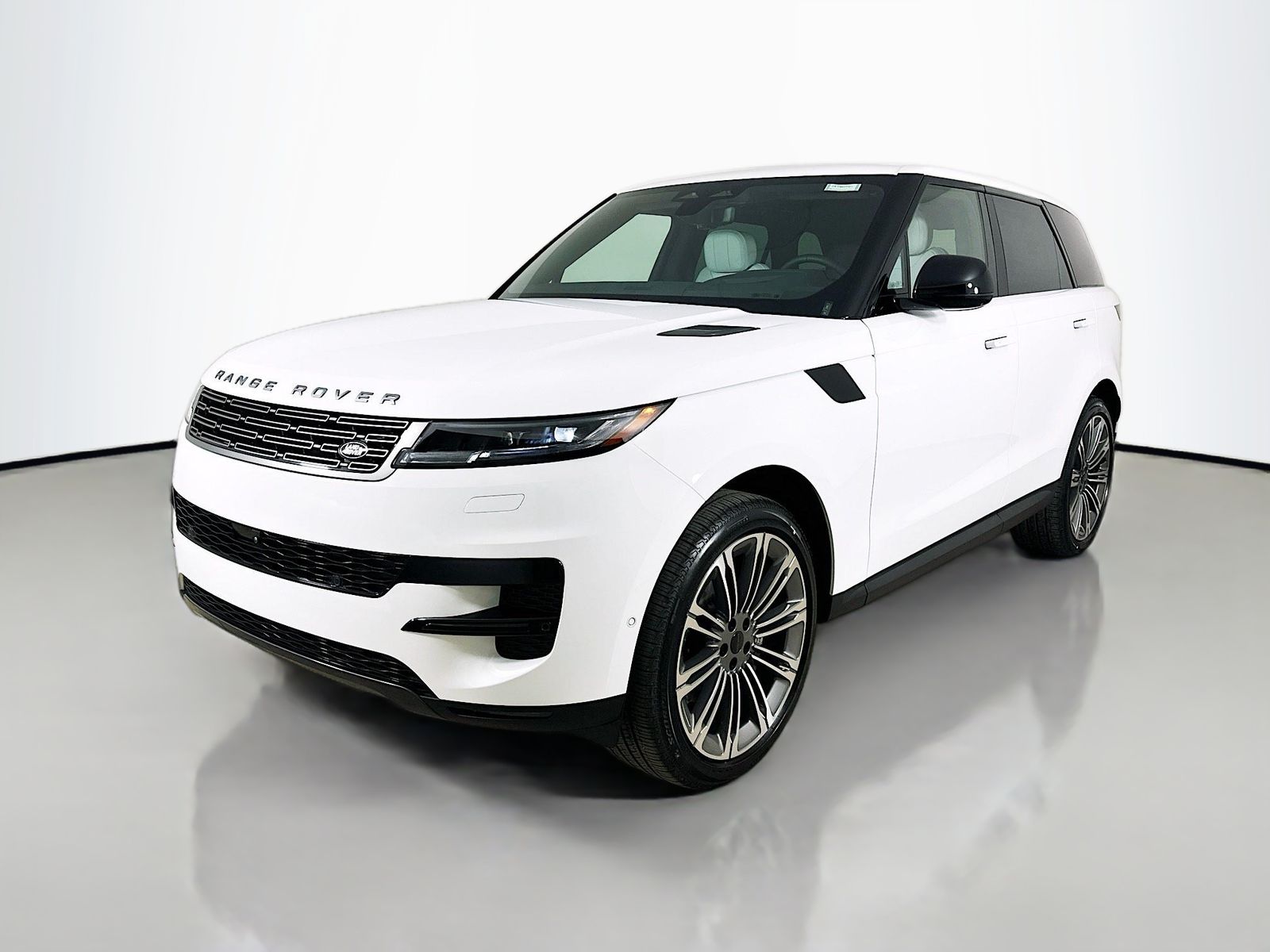 2026 Land Rover Range Rover Sport P360 SE MHEV's photo
