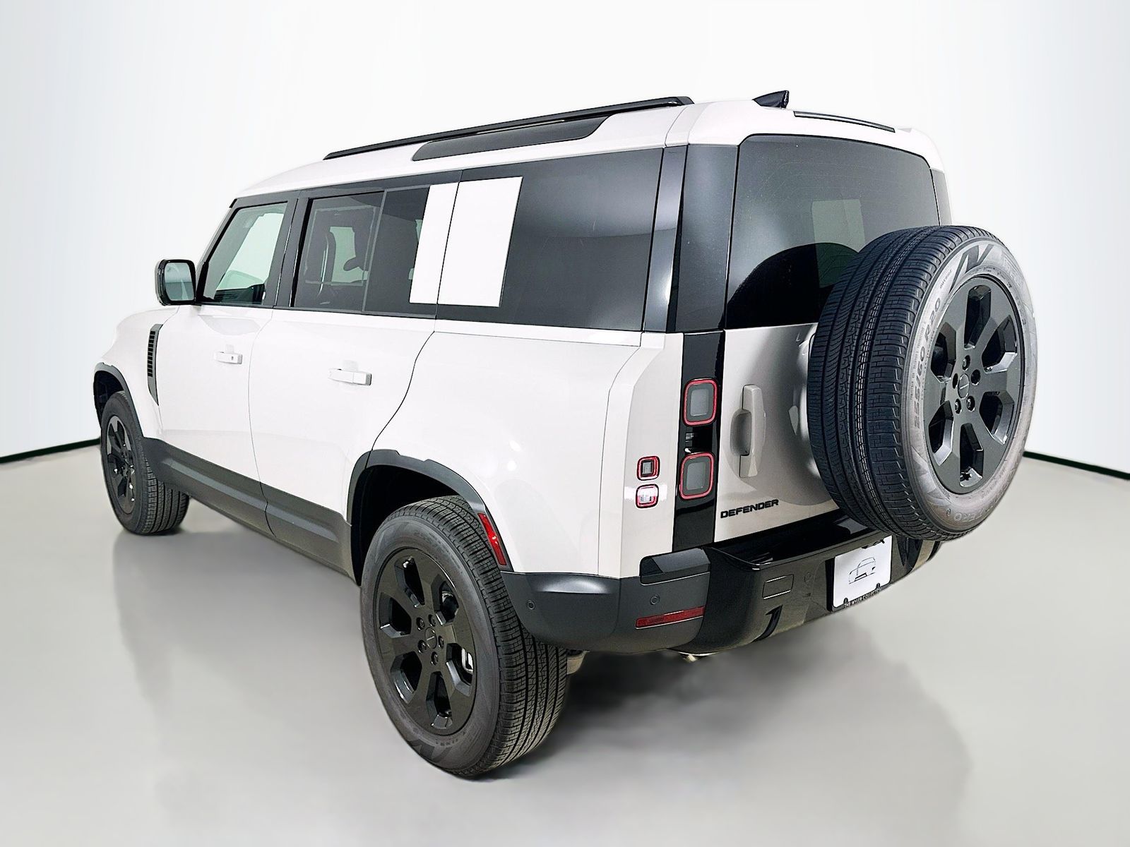 2026 Land Rover Defender S - Photo 7