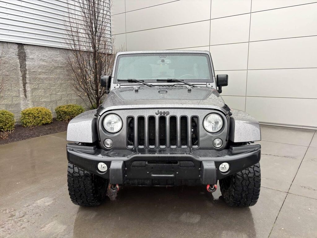 Used 2016 Jeep Wrangler Unlimited Sahara SUV