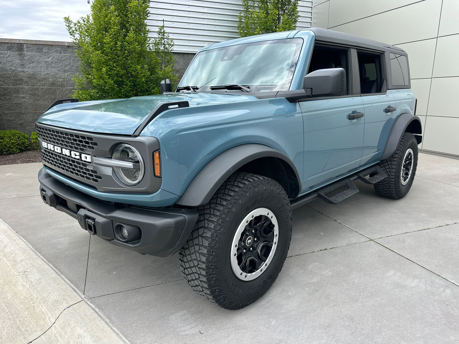 2023 Ford Bronco Badlands 4x4's photo