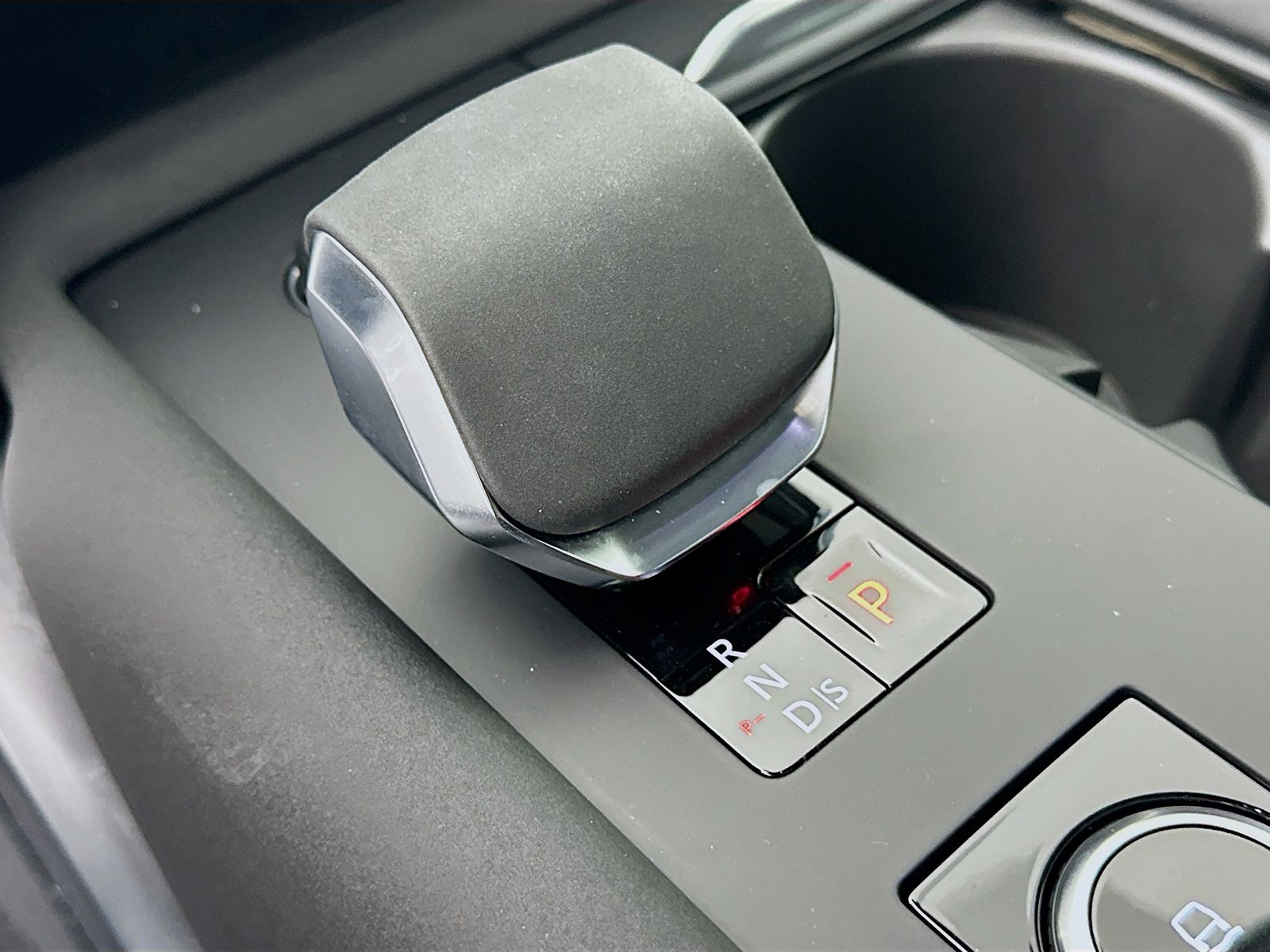 2025 Land Rover Discovery S - Photo 29