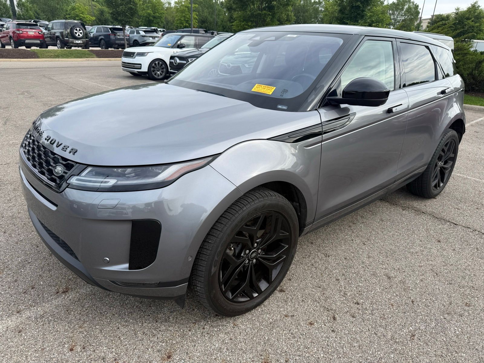 2021 Land Rover Range Rover Evoque SE's photo