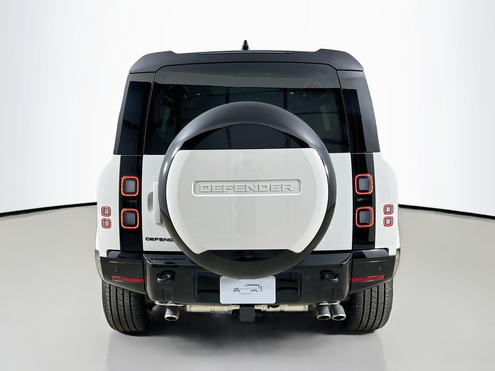 2026 Land Rover Defender X-Dynamic SE - Photo 6