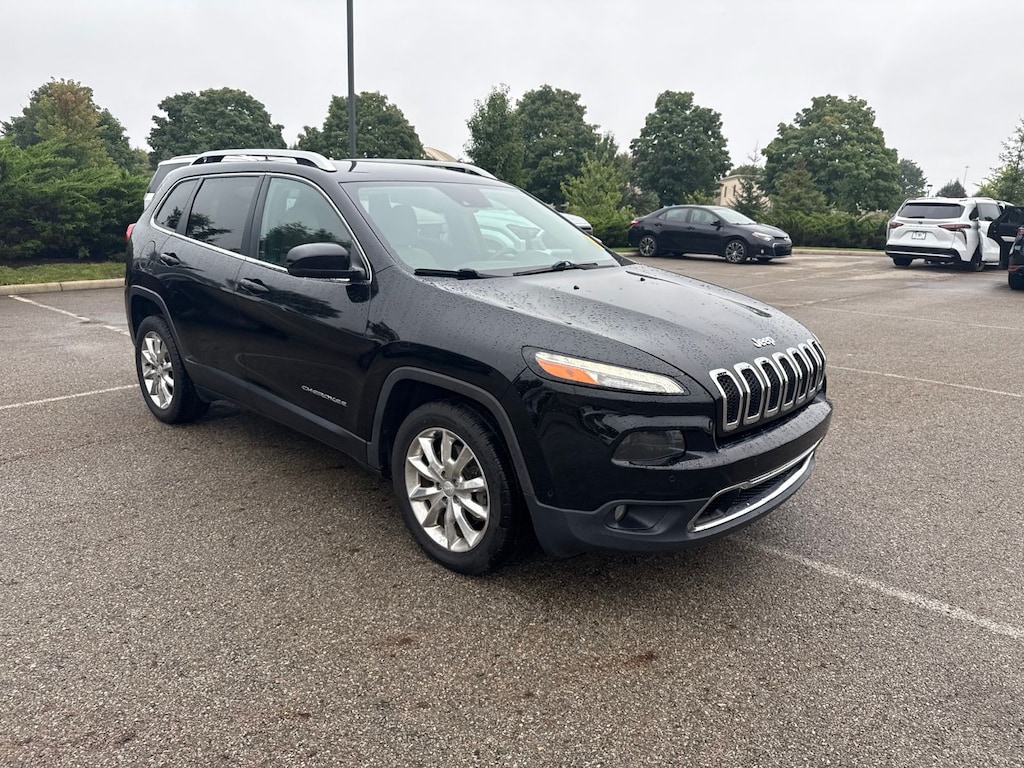 Used 2017 Jeep Cherokee Limited SUV