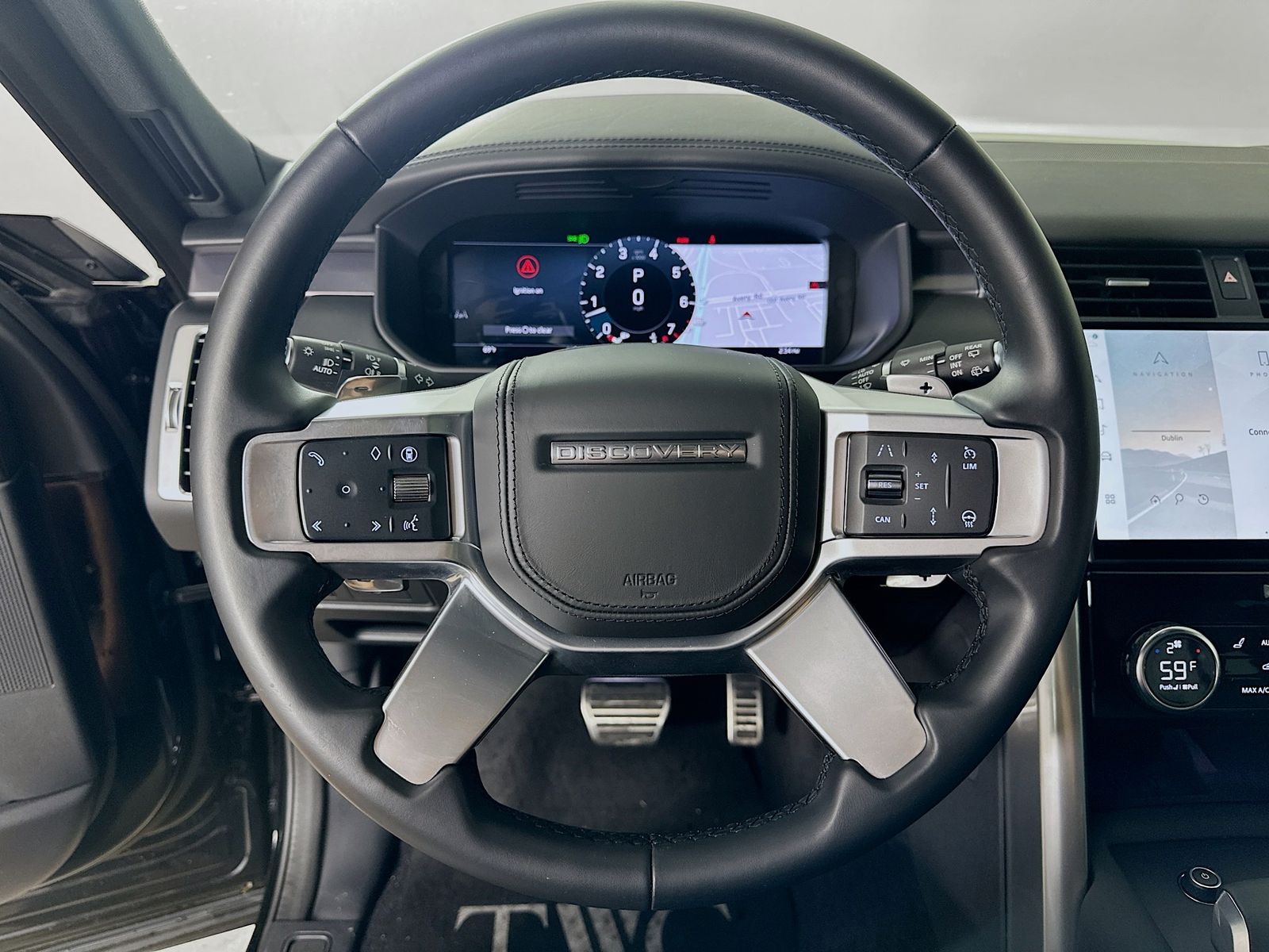 2025 Land Rover Discovery Metropolitan Edition - Photo 19
