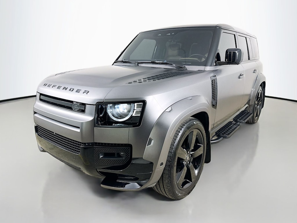 Used 2025 Land Rover Defender 110 X-Dynamic SE SUV